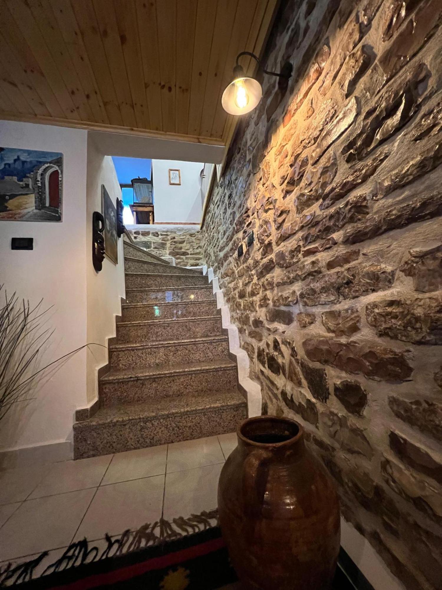 Loloci Guest house